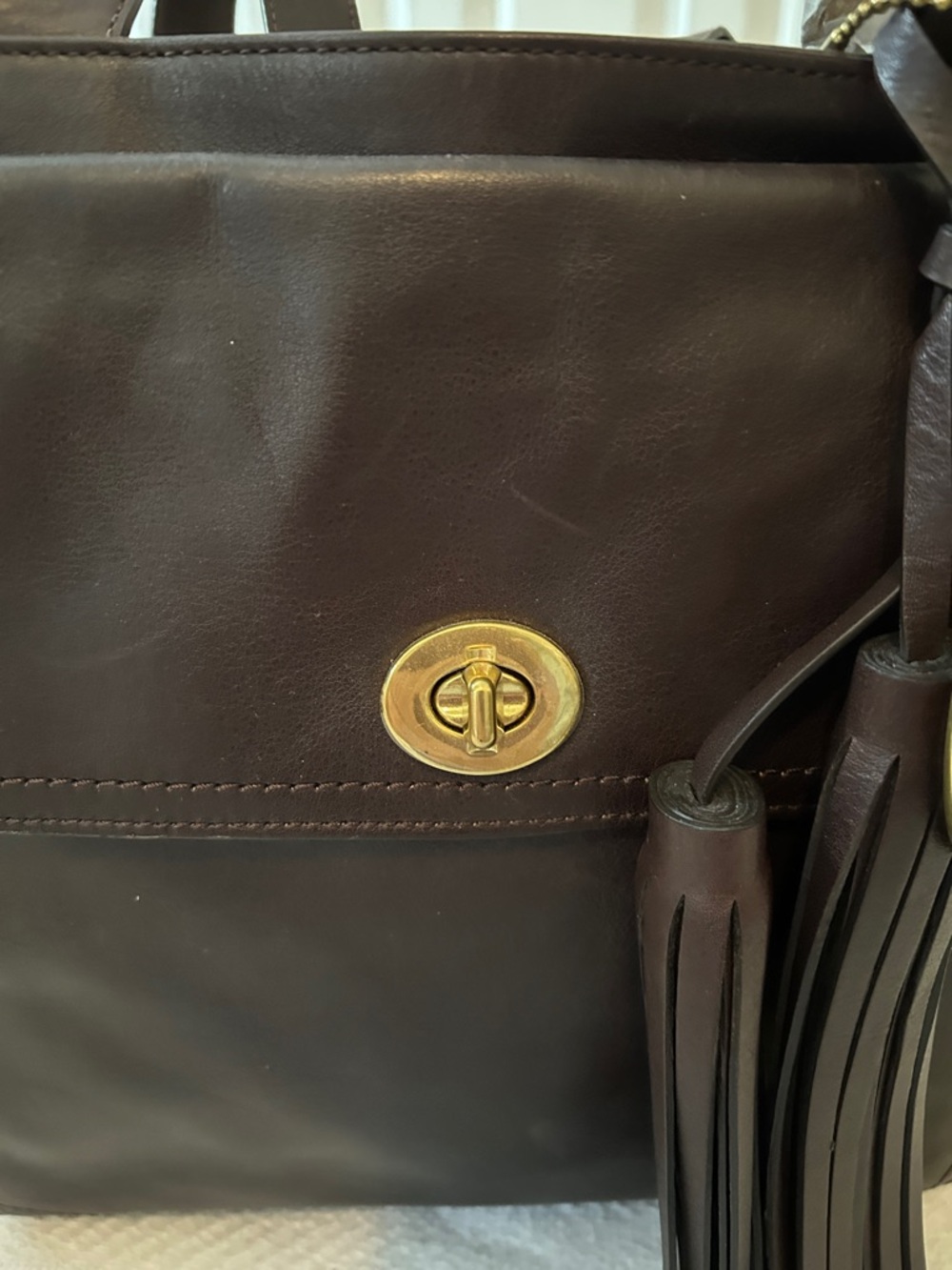 Legacy American Icon Coach Brown Leather Tassel Messenger Bag with Gold Hardware - Picture 3 of 6